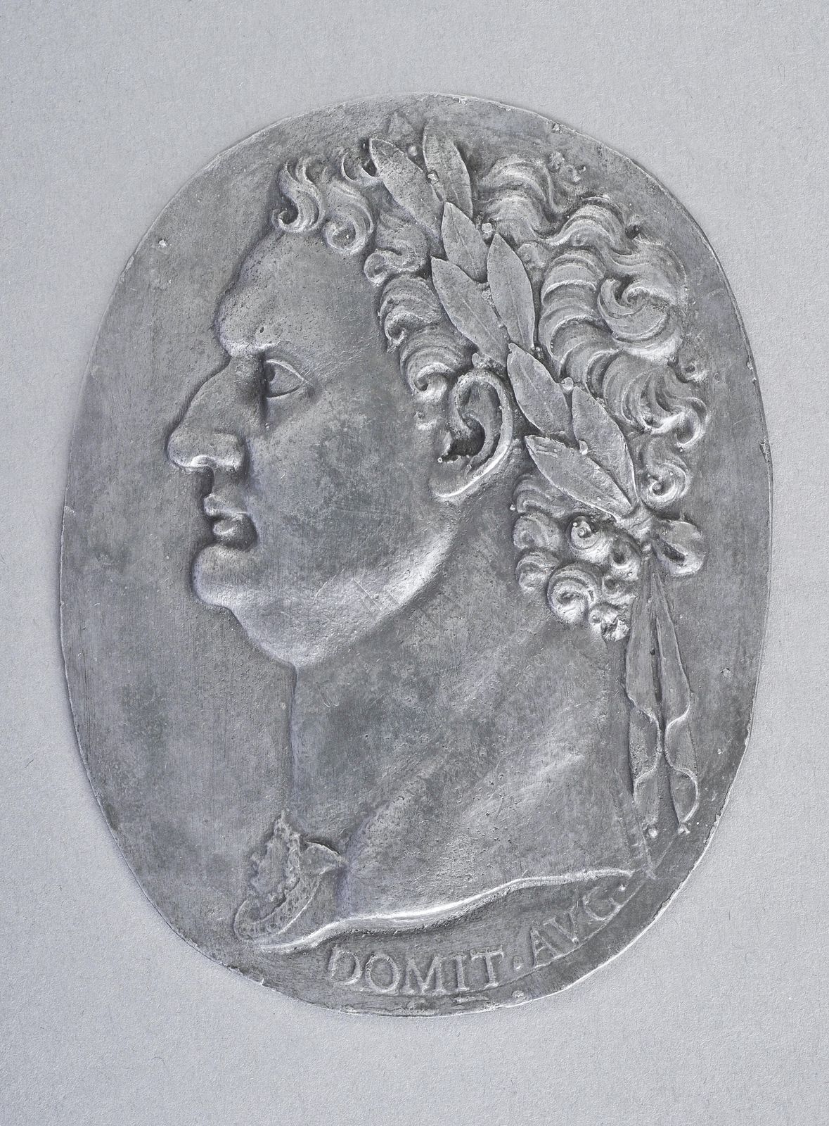 Bleiplakette mit Bildnis des Domitianus