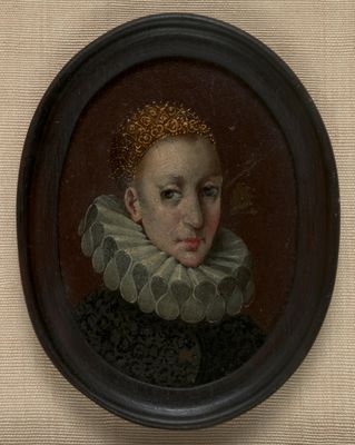 Bildnisminiatur einer jüngeren Frau mit goldenem Haarnetz und grosser Halskrause nach rechts, im Oval