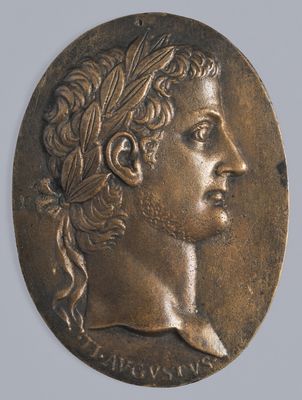 Bronzeplakette mit Bildnis des Tiberius