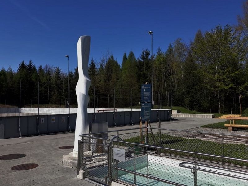 Standort der Skulptur an der Kneipp-Anlage.