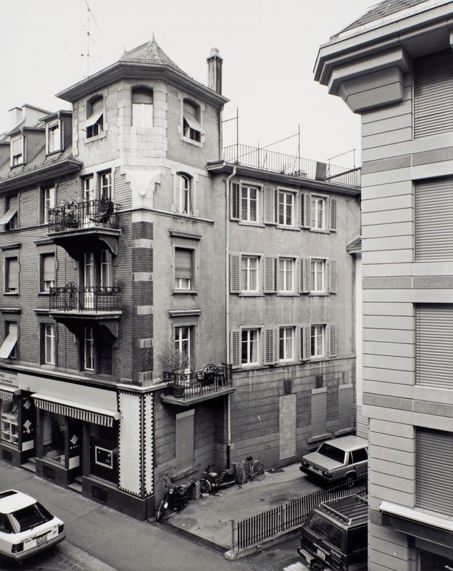 1991-92 Umgebung Hohlstrasse 9 Nr 4 (©2015, ProLitteris, Zürich), 34.8 x 27.5 cm, Vintageprint auf Barytpapier: drei Abzüge