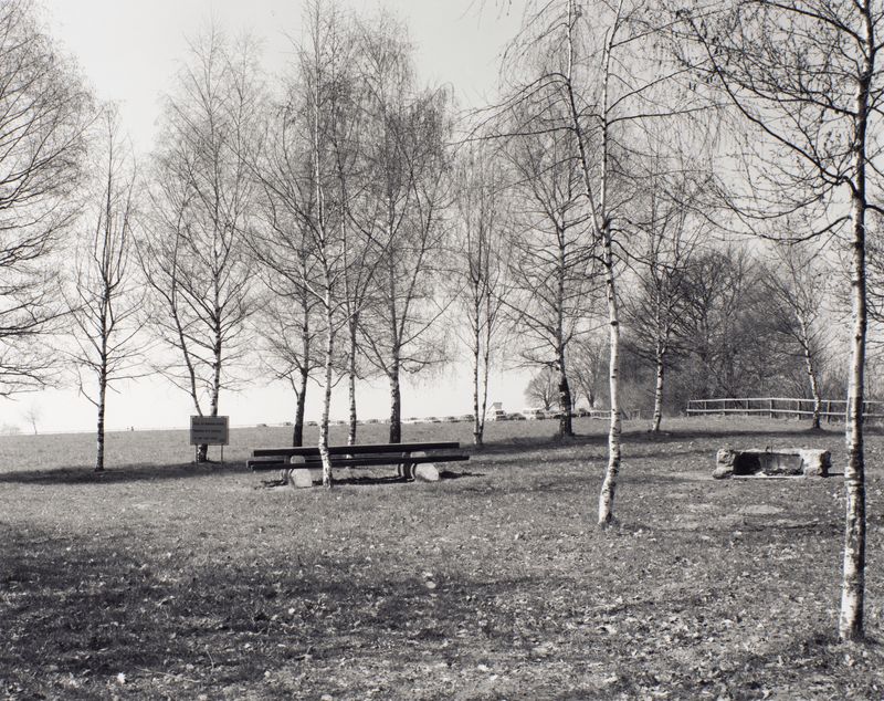 1991-92 Kultur-Landschaft Nr 2 (©2015, ProLitteris, Zürich), dreimal 27.5 x 34.8 cm und einmal 26.9. x 34.2 cm, Vintageprint auf Barytpapier: vier Abzüge