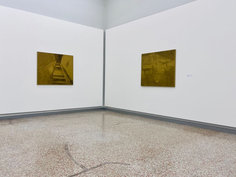 Kantonale Jahresausstellung Solothurn mit Werken von Annatina Graf aus der Serie NIGHTLIFE im Kunstmuseum Solothurn. 2022.