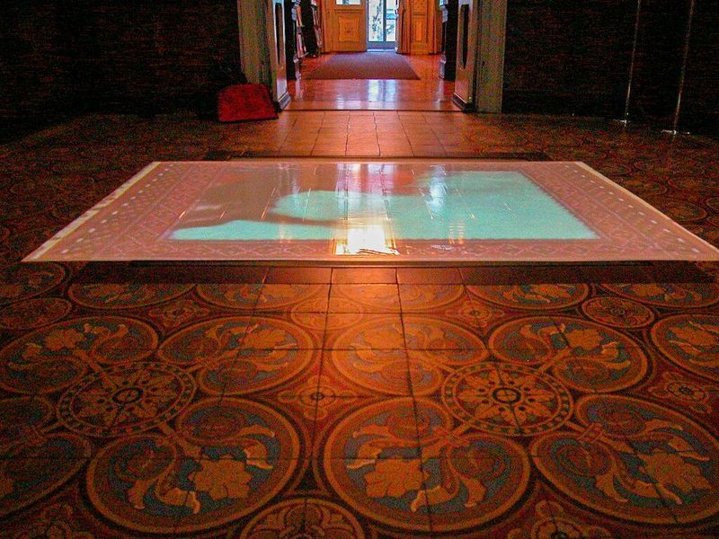 Annatina Graf. Garten Eden. 2003. Videoinstallation, Jahresausstellung der Bündner Künstlerinnen und Künstler 2003/04, Bündner Kunstmuseum Chur.