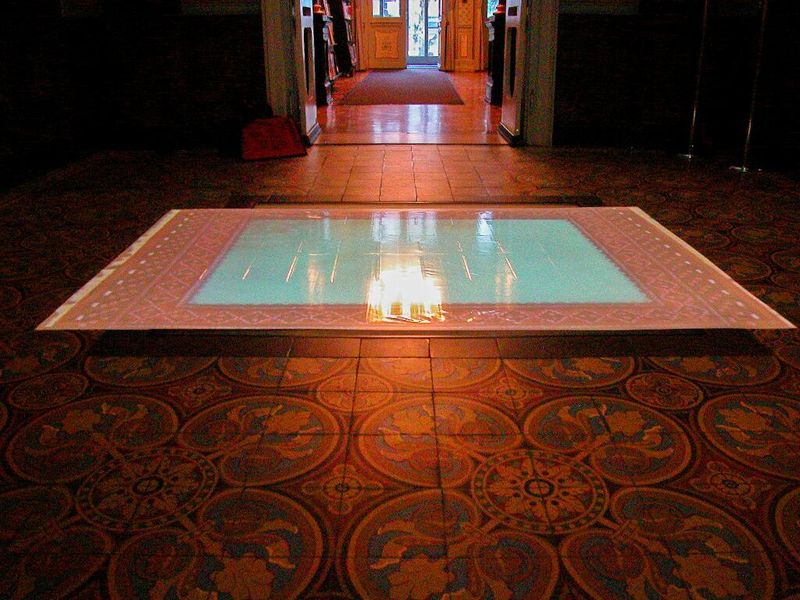 Annatina Graf. Garten Eden. 2003. Videoinstallation, Jahresausstellung der Bündner Künstlerinnen und Künstler 2003/04, Bündner Kunstmuseum Chur.