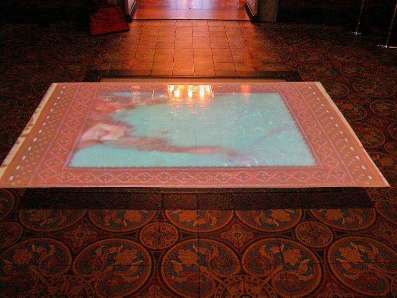 Annatina Graf. Garten Eden. 2003. Videoinstallation, Jahresausstellung der Bündner Künstlerinnen und Künstler 2003/04, Bündner Kunstmuseum Chur.