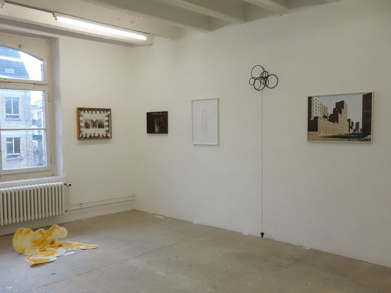 Ausstellungsansicht, v.l.n.r.: Sarah Honer, Teresa Chen, Sabine Hagmann, Sandra Capaul, Eva Bertschinger,  Georg Aerni (Foto Eva Bertschinger)