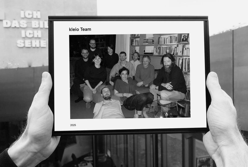 Hinter dem Tool kleio steht ein Team aus Künstler:innen, Designer:innen, Entwickler:innen und Denker:innen. Hier trifft digitale Expertise auf kulturelle Leidenschaft.Wir arbeiten in Zürich an zwei Standorten. Das Entwicklungsteam arbeitet in Zürich Altstetten, die Administration und Kommunikation im Herzen von Zürich.kleio @ kleioforum
Schöneggstrasse 5
8004 Zürich