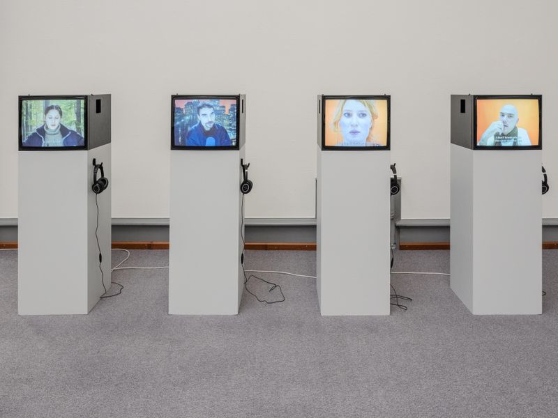 Élodie Pong - Secrets for Sale, 2003 Mehr Licht. Video in der Kunst, Kunstmuseum Solothurn, 2026