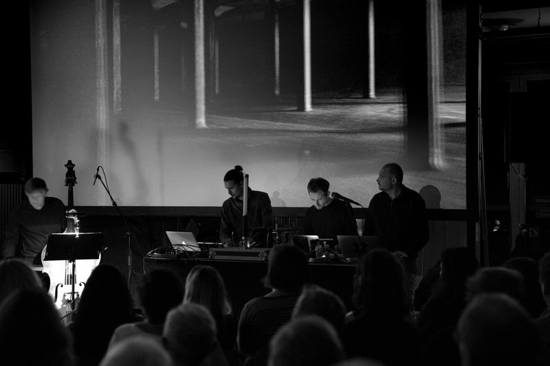 Performance with Musikkollegium Winterthur at Kurzfilmtage Winterthur (Switzerland), November 9, 2017 (Photo: Janis Lionel Huber)