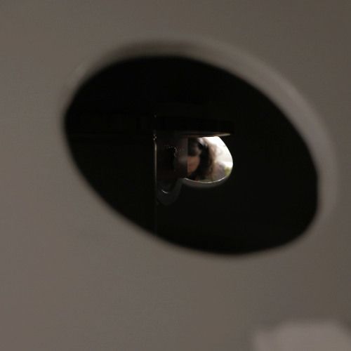 Study with the Serge Modular synthesizer on articulations of hydropower plants with additional field recordings of different cybernetic sounds from the system of this sort of energy infrastructure. System instabilities articulate as slight changes in resonances of the drone sound.