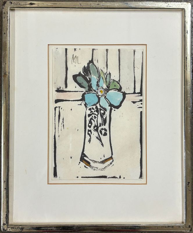 [Blaue Blume in hoher Vase]