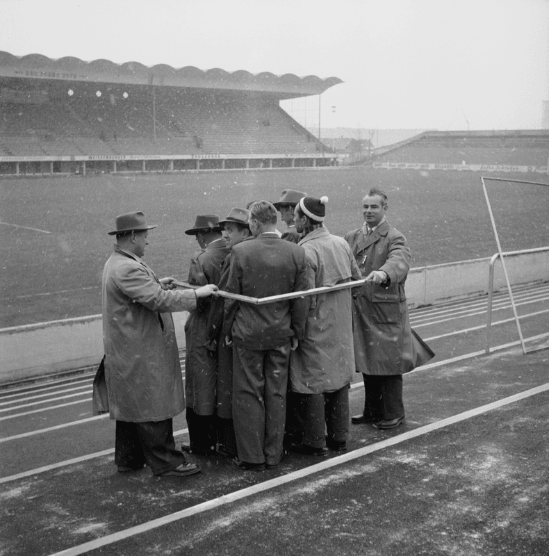 Excerpt Small Group of Bodies