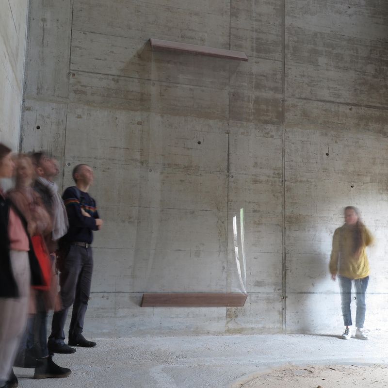 Miriam Sturzenegger, Elements for Gaps, 2019 Holzelemente, PET-Folie