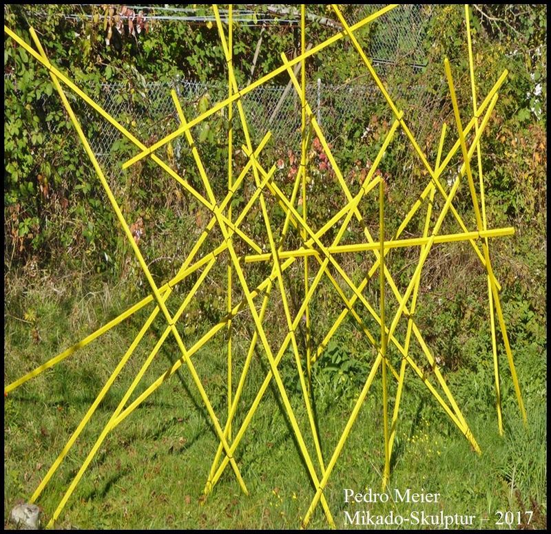 Pedro Meier – Mikado-Skulptur in Gelb, Ausstellung Museum Franz Eggenschwiler Stiftung 2017 Skulpturenpark Artwork by Pedro Meier Artist & Writer Niederbipp, Oberaargau, Künstlerlexikon SIKART Zürich