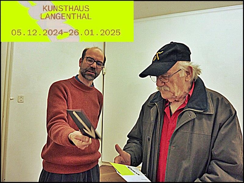 Pedro Meier – Raffael Dörig, Leiter, Kurator Kunsthaus Langenthal – Ausstellung Cantonale Bern Jura 2024, Pedro Meier Multimedia Artist, Lyriker, Schriftsteller Niederbipp, Jurasüdfuss – Foto Vitaltransformer Kunstmagazin Zürich *
https://de.wikipedia.org/wiki/Pedro_Meier
Pedro Meier – Wikipedia
*