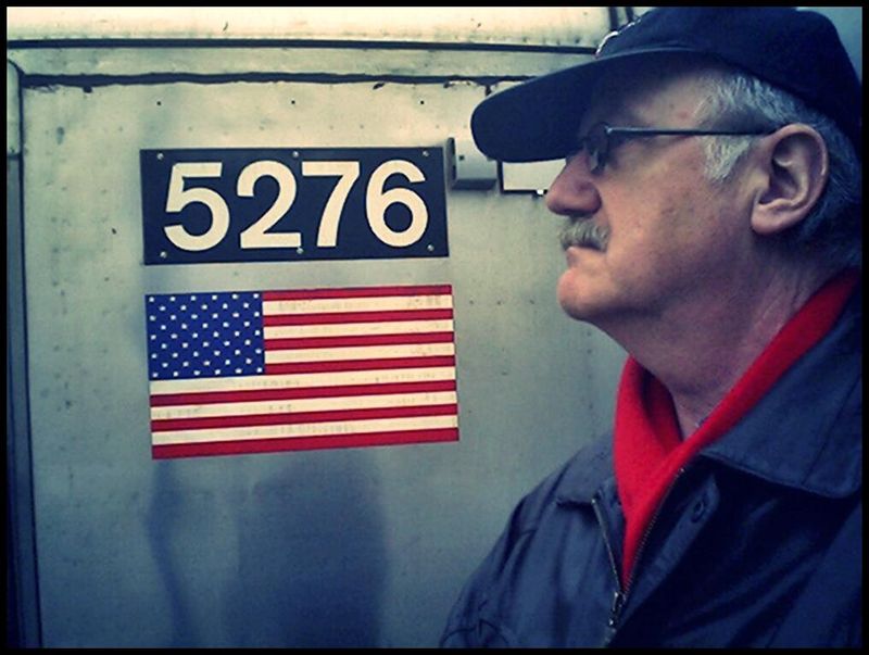 Pedro Meier, New York City Subway  5276 – Unterwegs USA 2002, Autoporträt, Selbstporträt, Foto Selfie Art Project by Pedro Meier Schriftsteller, Lyriker, Multimedia Artist, Conceptual Art, Kunstnomade, Autorenlexikon AdS Zürich Visarte – www.literaturport.de/lexikon/pedro-meier/ *
https://de.wikipedia.org/wiki/Pedro_Meier – Wikipedia
*