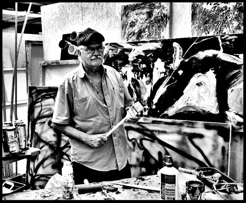 Pedro Meier im Atelier – Porträt – Work in Progress 2017 Artwork by Pedro Meier, Lyriker, Schriftsteller, Multimedia Artist, Conceptual Art, Spoken Word Performance, Niederbipp, Auf der Suche nach dem Gesamtkunstwerk, Künstlerlexikon SIKART Zürich Visarte – www.literaturport.de/lexikon/pedro-meier/ *
https://de.wikipedia.org/wiki/Pedro_Meier – Wikipedia
*