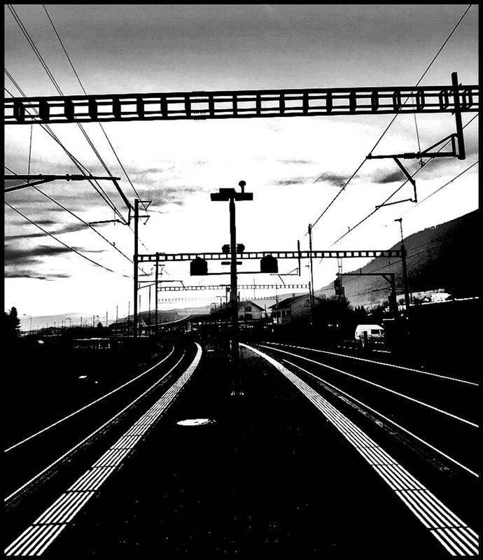 Pedro Meier, Unterwegs am Jurasüdfuss 2025, On The Road Again, Bahnsteig, Geleise, Schienennetz, Alltag Interaktion, Mythen des Alltags, Enzyklopädie der Einsamkeit, Pedro Meier: Der Bahnsteig als Metapher zum nomadischen Gesamtkunstwerk – Autofiktional – www.literaturport.de/lexikon/pedro-meier/ *
https://de.wikipedia.org/wiki/Pedro_Meier – Wikipedia
*