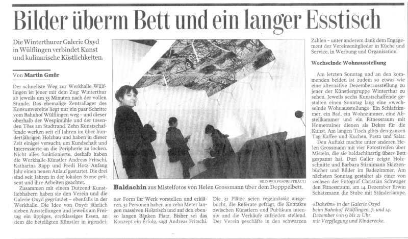Bilder überm Bett und ein langer Esstisch_Martin Gmür_Der Landbote, Dezember 2003